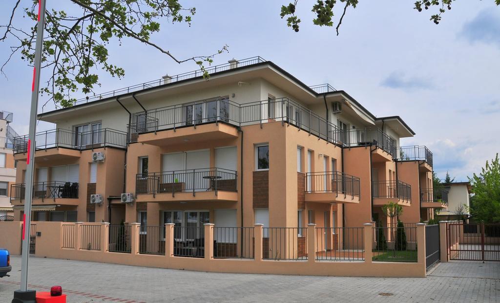 Zen Apartman Sunshine Zamárdi Exterior foto